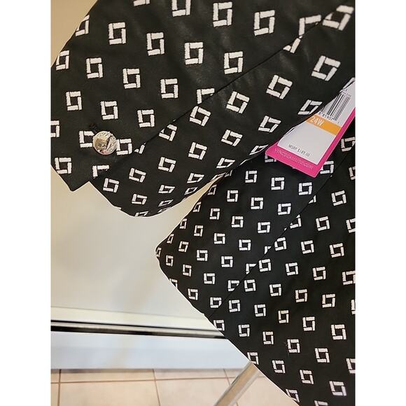 NEW VINCE CAMUTO Desert Horizons Blazer Black White Geo Printed Plus 24w - Picture 7 of 11